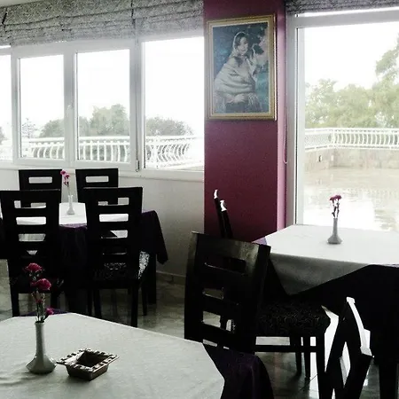 Отель Marika 3*