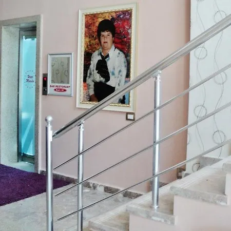 Hotel Marika Golem (Tirana)